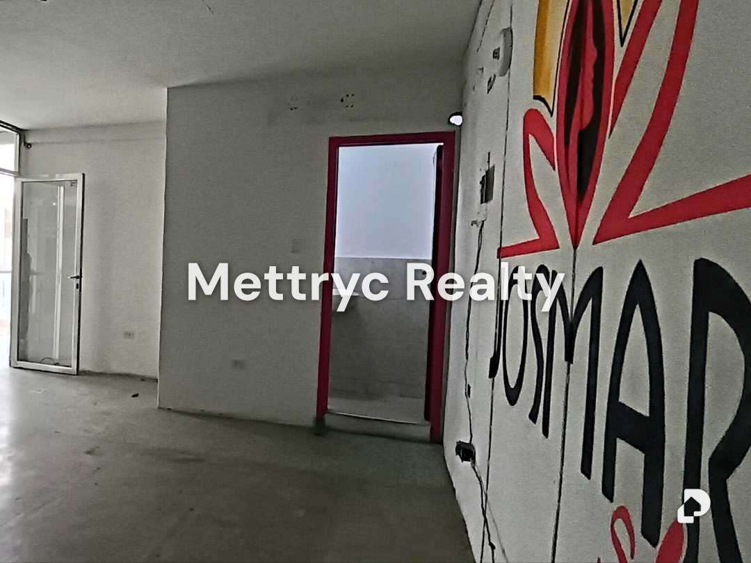 Local comercial en Catedral, Valencia – 4