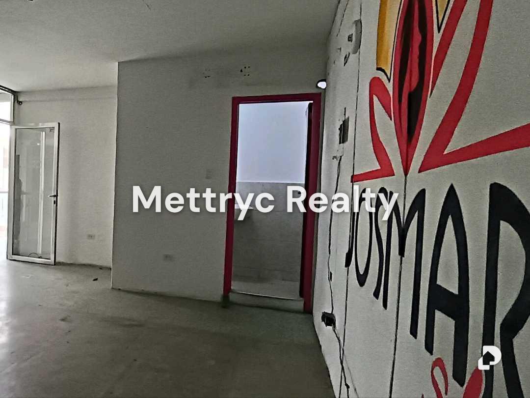 Local comercial en Catedral, Valencia – 4