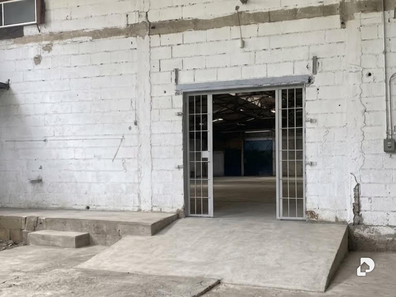 Galpón en Zona Industrial, Valencia – 1