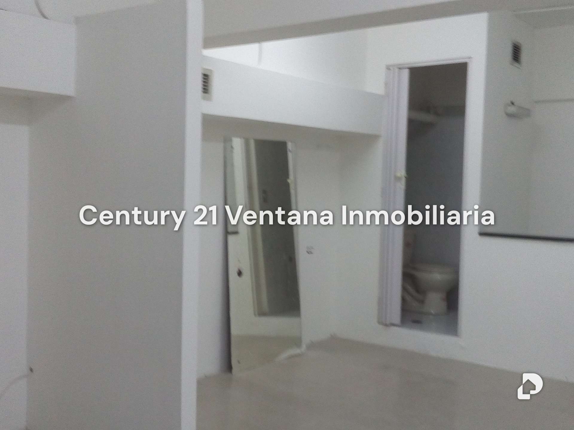 Local comercial en El Cafetal, Caracas – 8