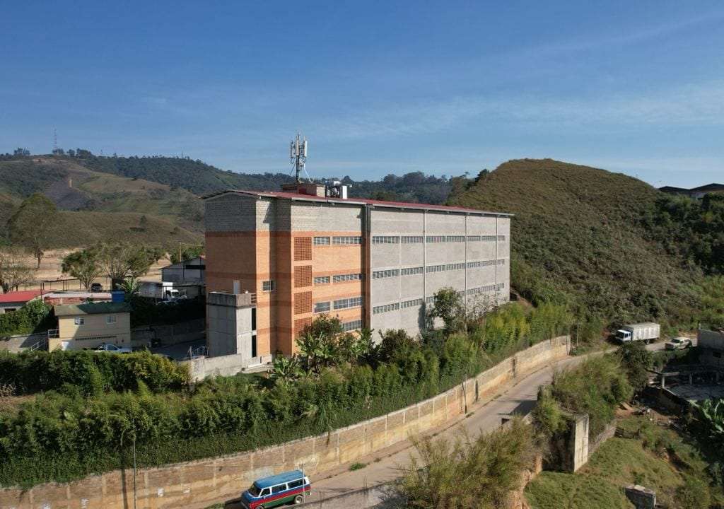 Local comercial en San Antonio de Los Altos, Altos Mirandinos - 1