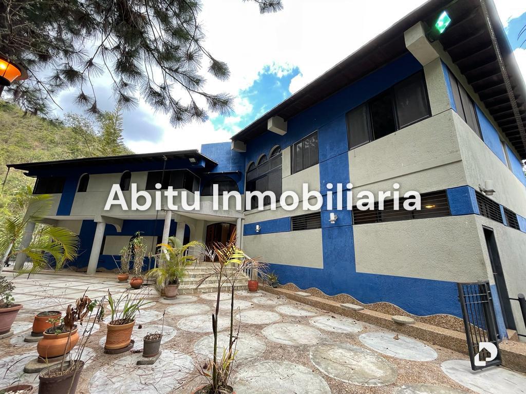 House in Oripoto, Caracas – 2