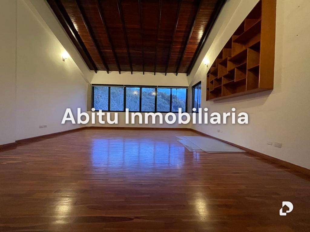 House in Oripoto, Caracas – 14