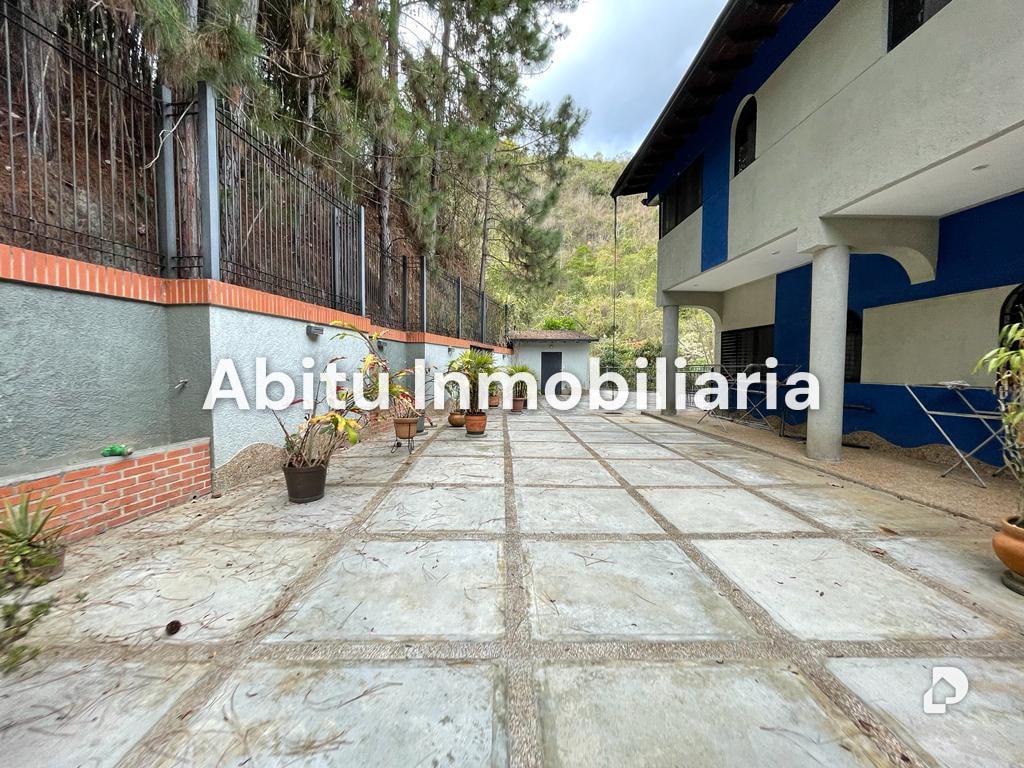 House in Oripoto, Caracas – 3