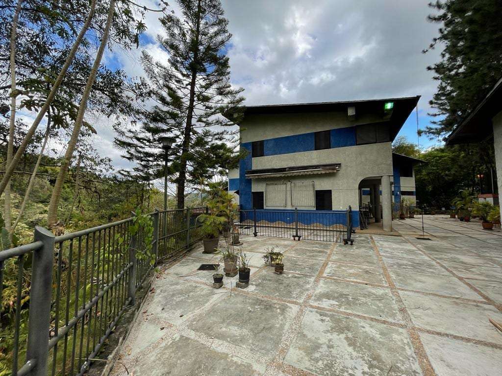 Casa en Oripoto, Caracas - 1