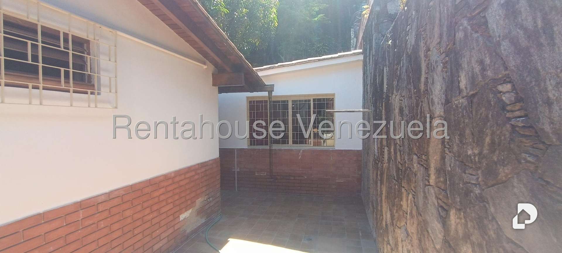 House in Prados del Este, Caracas – 32