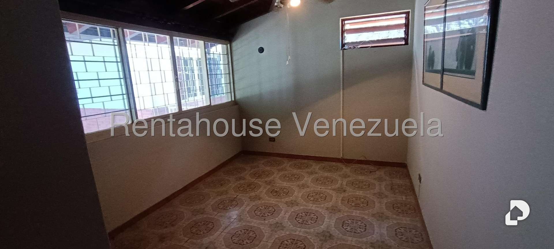 House in Prados del Este, Caracas – 27