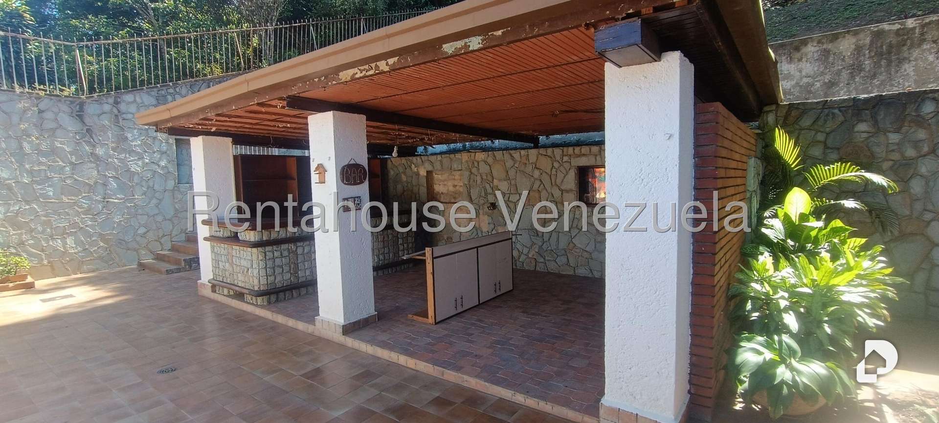 House in Prados del Este, Caracas – 34