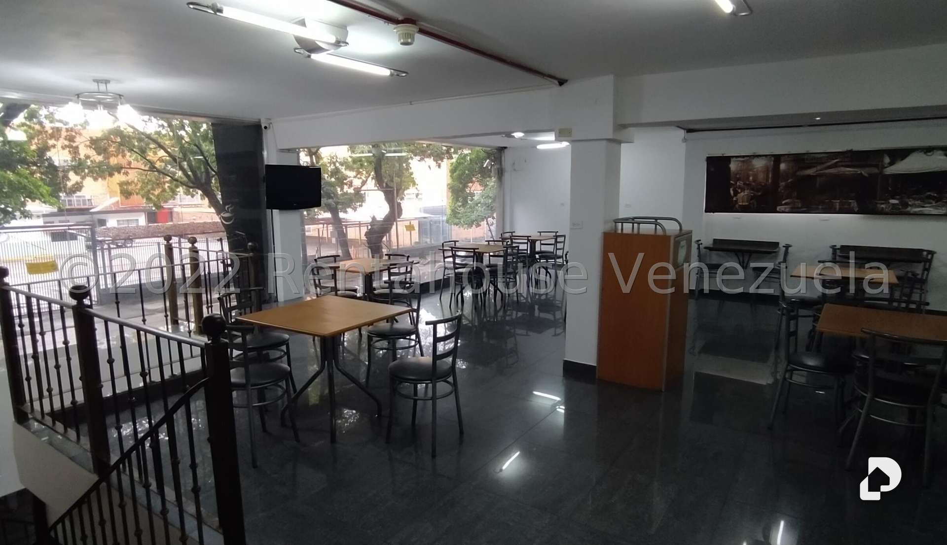 Local comercial en Los Chaguaramos, Caracas – 14