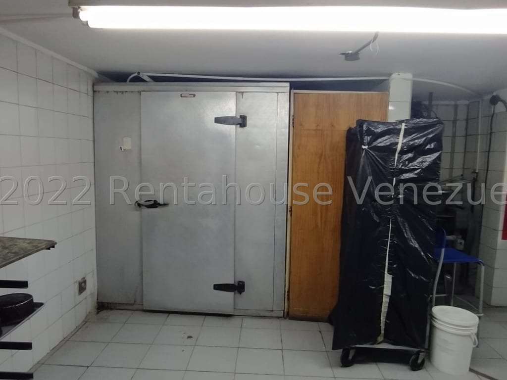 Local comercial en Los Chaguaramos, Caracas