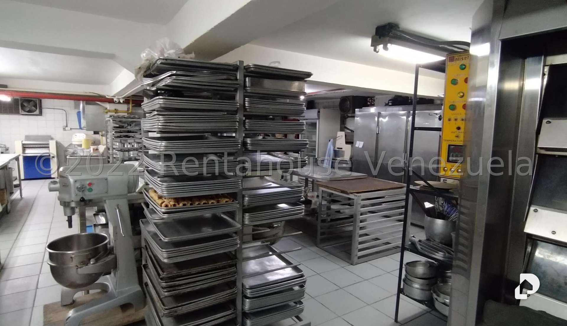 Local comercial en Los Chaguaramos, Caracas – 33