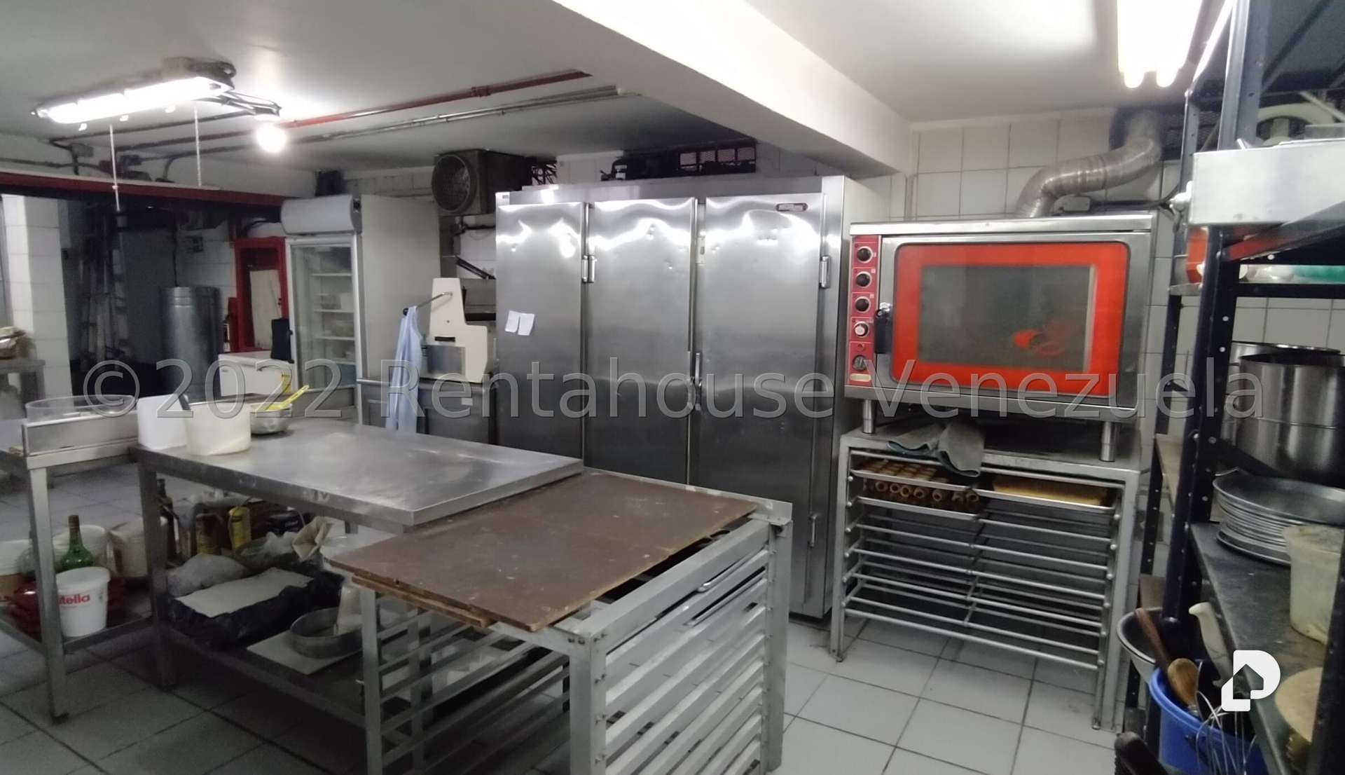 Local comercial en Los Chaguaramos, Caracas – 40