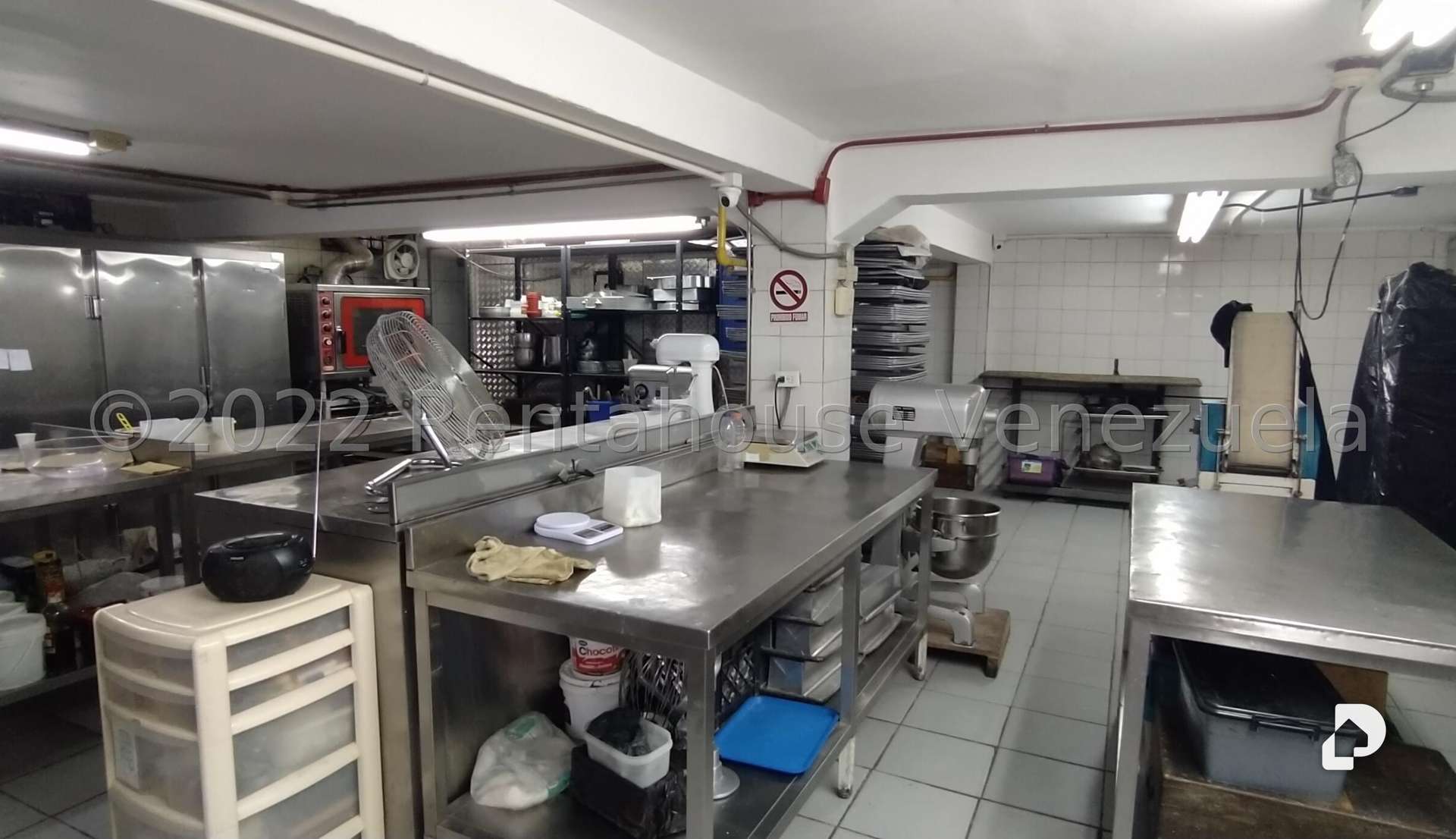 Local comercial en Los Chaguaramos, Caracas – 36