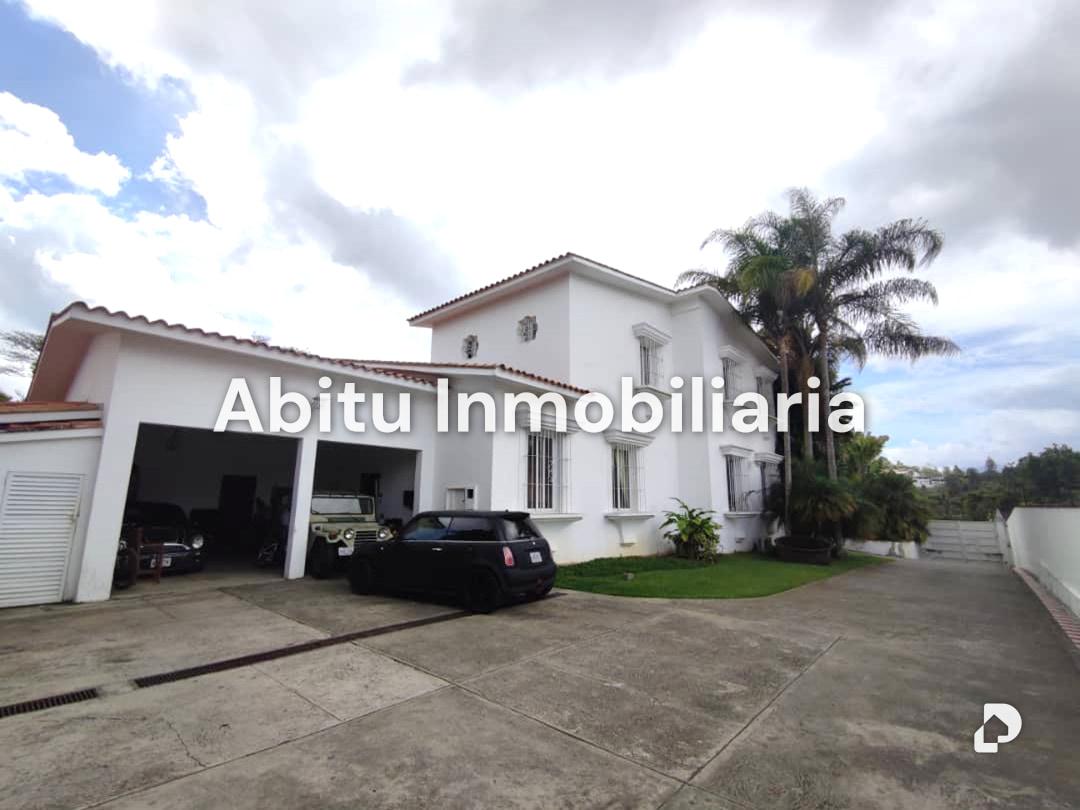 House in La Lagunita, Caracas – 2