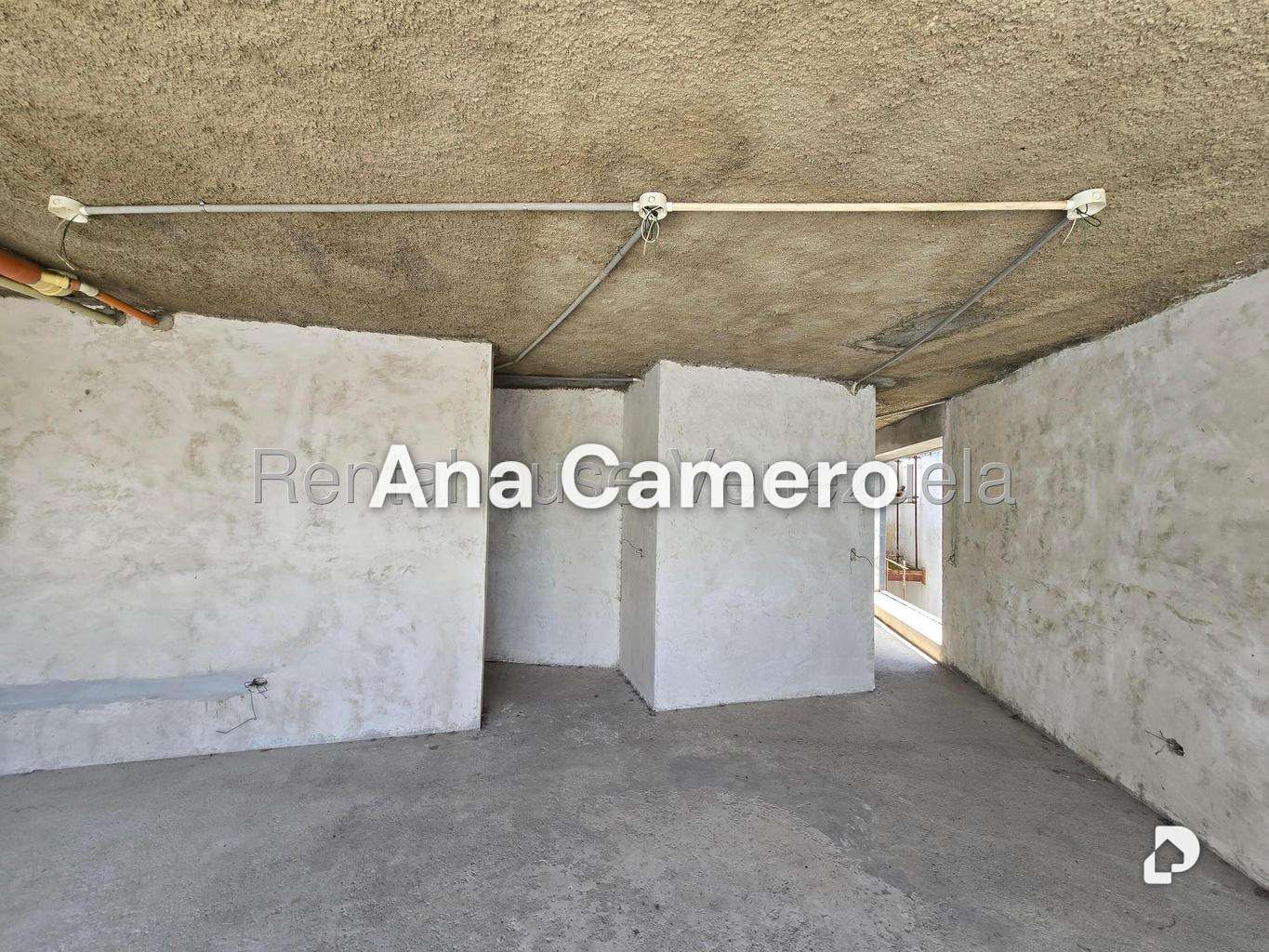 Casa en Altamira, Caracas – 12