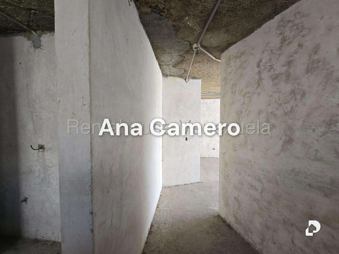 Casa en Altamira, Caracas – 11