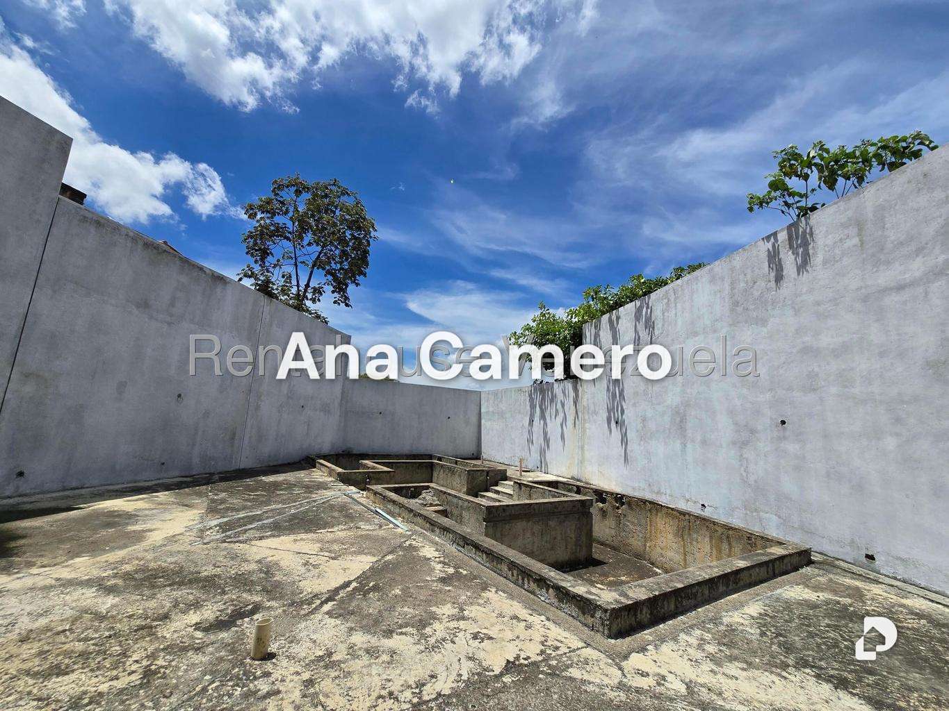 Casa en Altamira, Caracas – 13