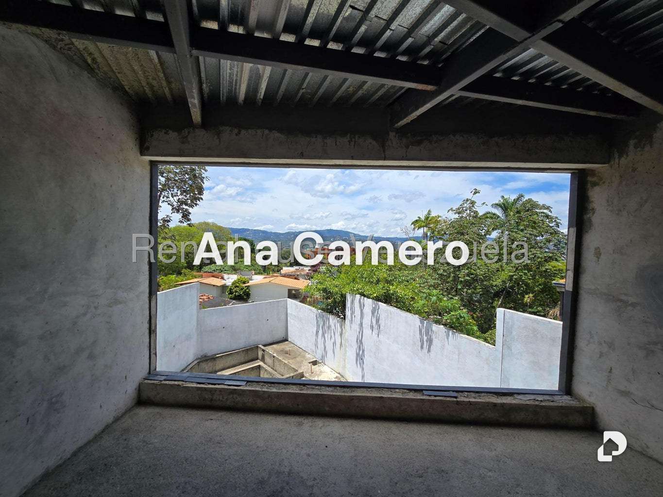 Casa en Altamira, Caracas – 17