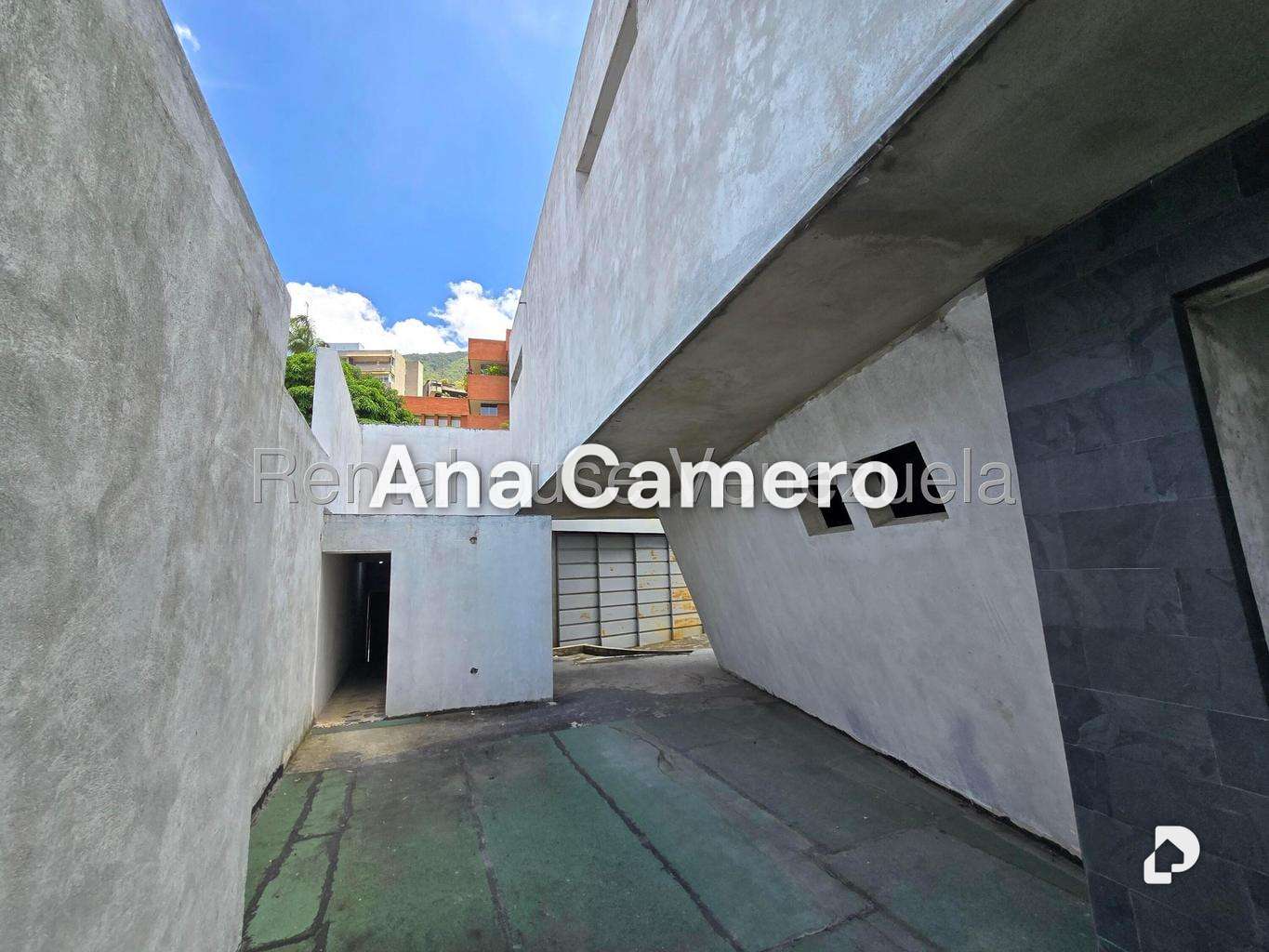 Casa en Altamira, Caracas – 9