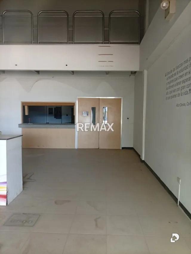 Local comercial en Av. 16, Maracaibo – 3