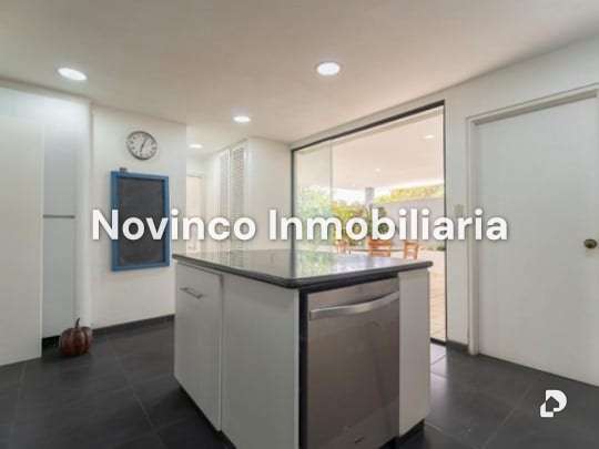 Apartment in Country Club, Caracas – 6