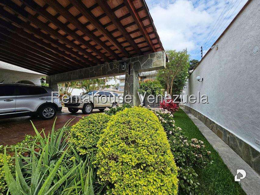 Casa en Cumbres de Curumo, Caracas – 10