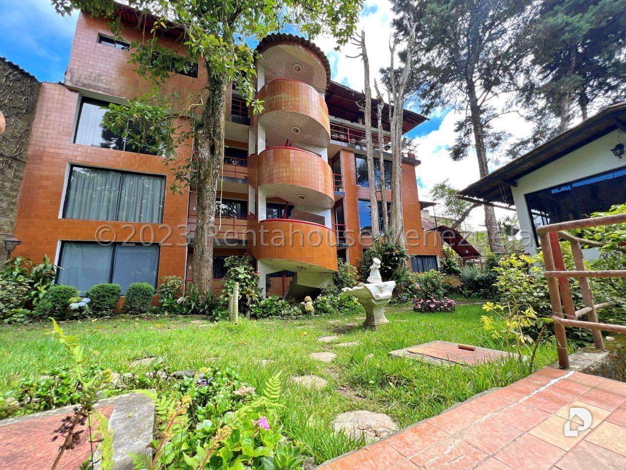 Edificio en El Junquito, Caracas – 1