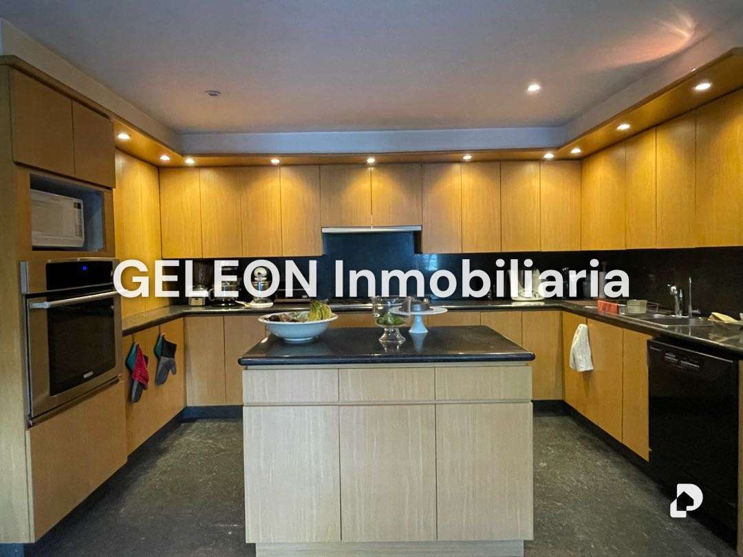 Casa en Colinas de Valle Arriba, Caracas – 3