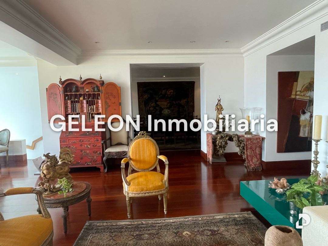 Casa en Colinas de Valle Arriba, Caracas – 13