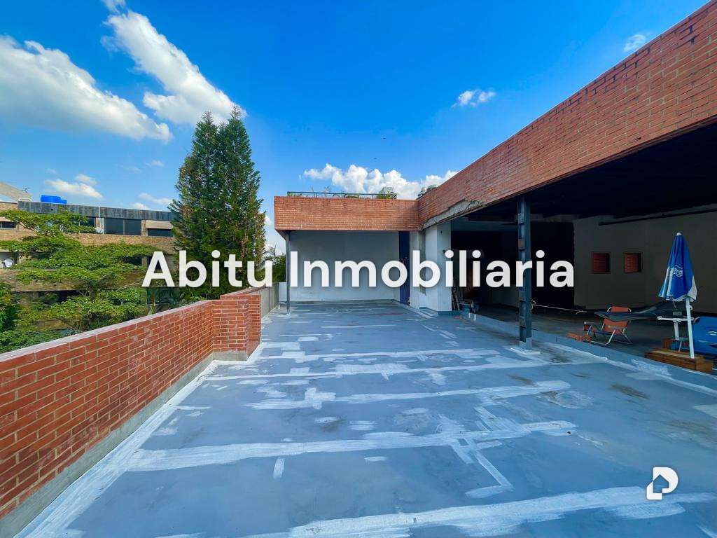 Apartamento en Altamira, Caracas – 2