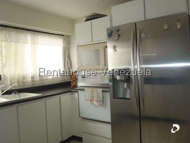Apartamento en Lomas de Prados del Este, Caracas – 12