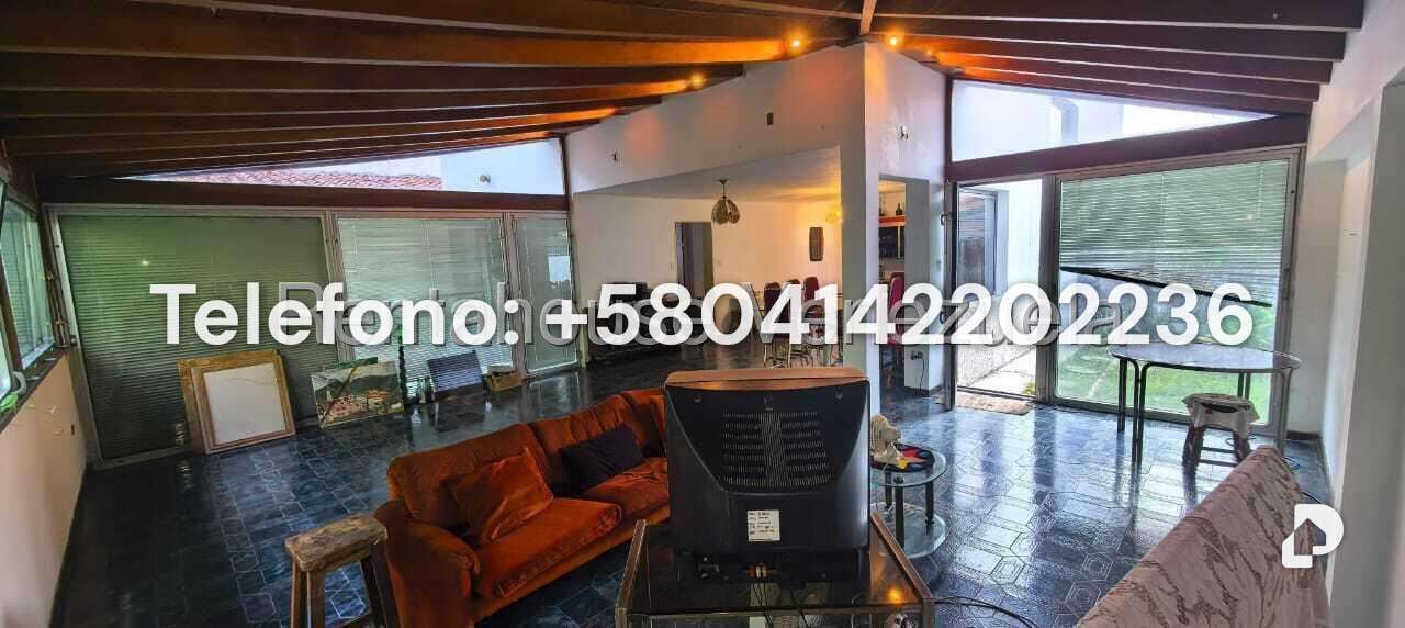 Casa en Los Naranjos (del Cafetal), Caracas – 28
