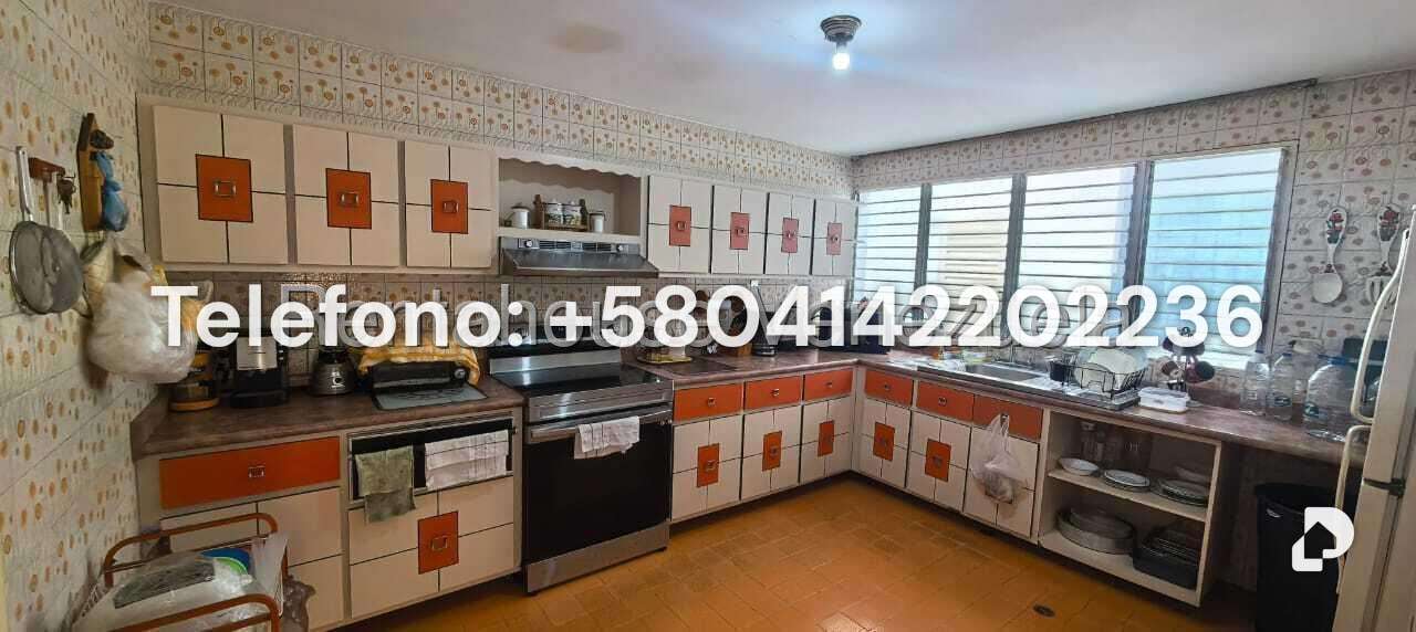 Casa en Los Naranjos (del Cafetal), Caracas – 24