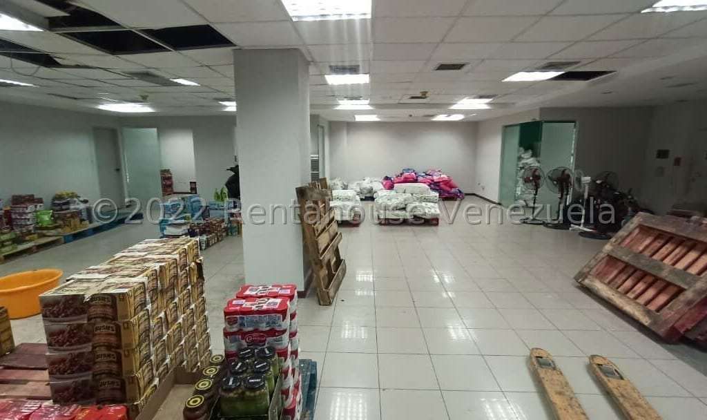 Local comercial en Santa Rosa de Lima, Caracas