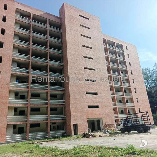 Apartamento en Los Naranjos (del Cafetal), Caracas – 1