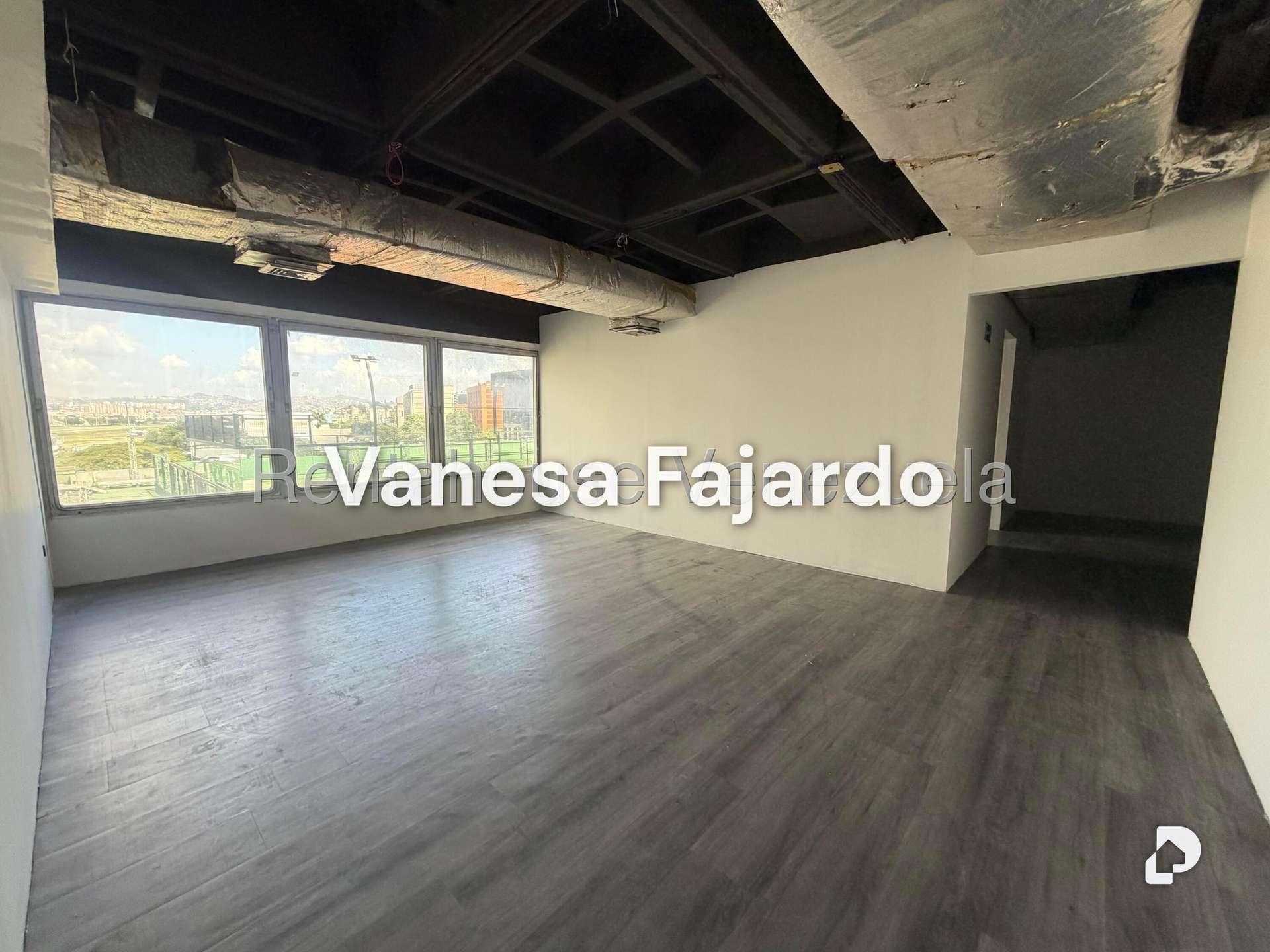 Oficina en Chuao, Caracas – 9