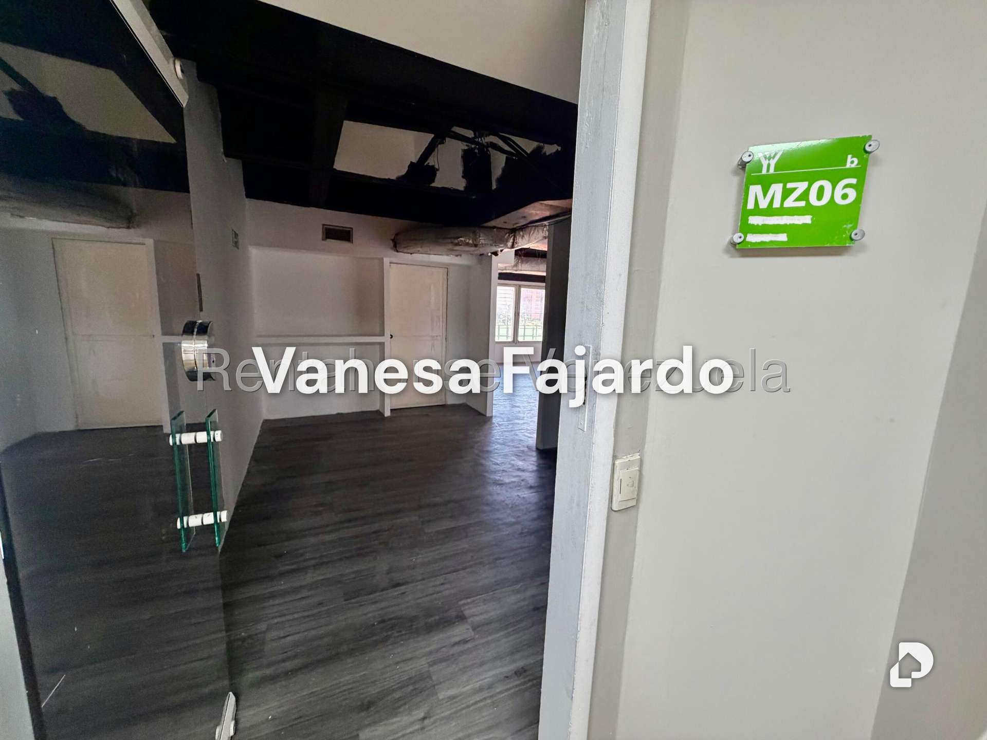 Oficina en Chuao, Caracas – 17