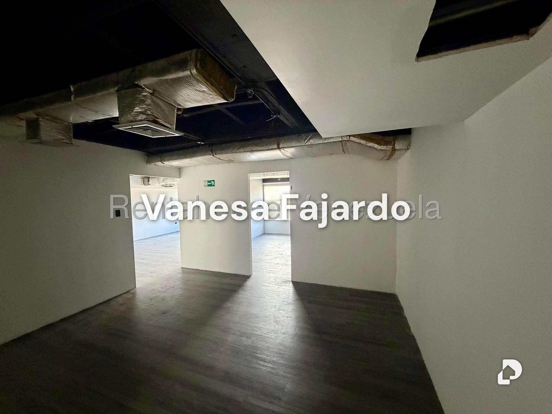 Oficina en Chuao, Caracas – 12