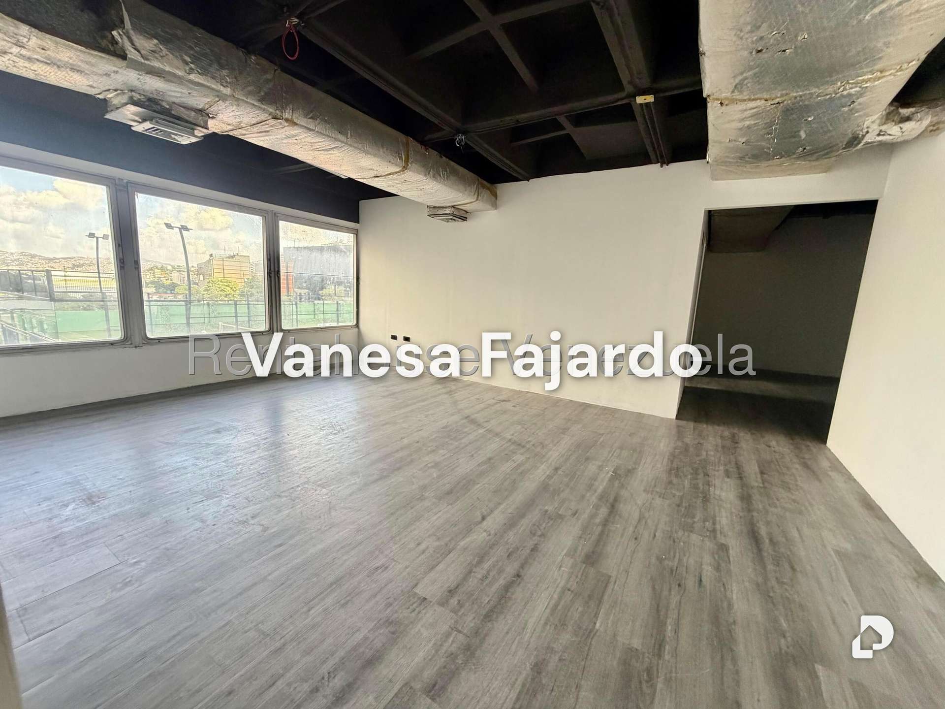 Oficina en Chuao, Caracas – 21