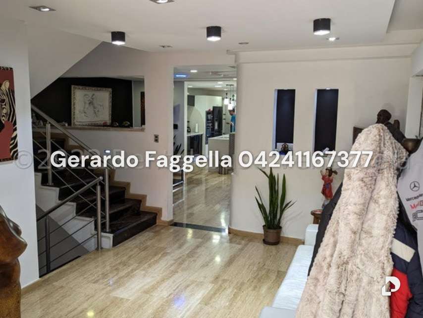 Casa en Urbanización Miranda, Caracas – 2
