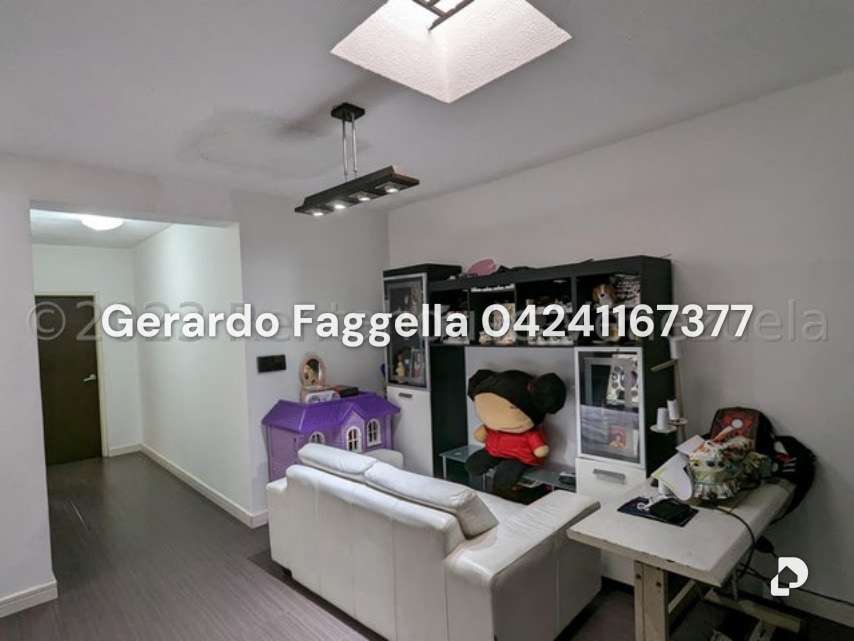 Casa en Urbanización Miranda, Caracas – 10