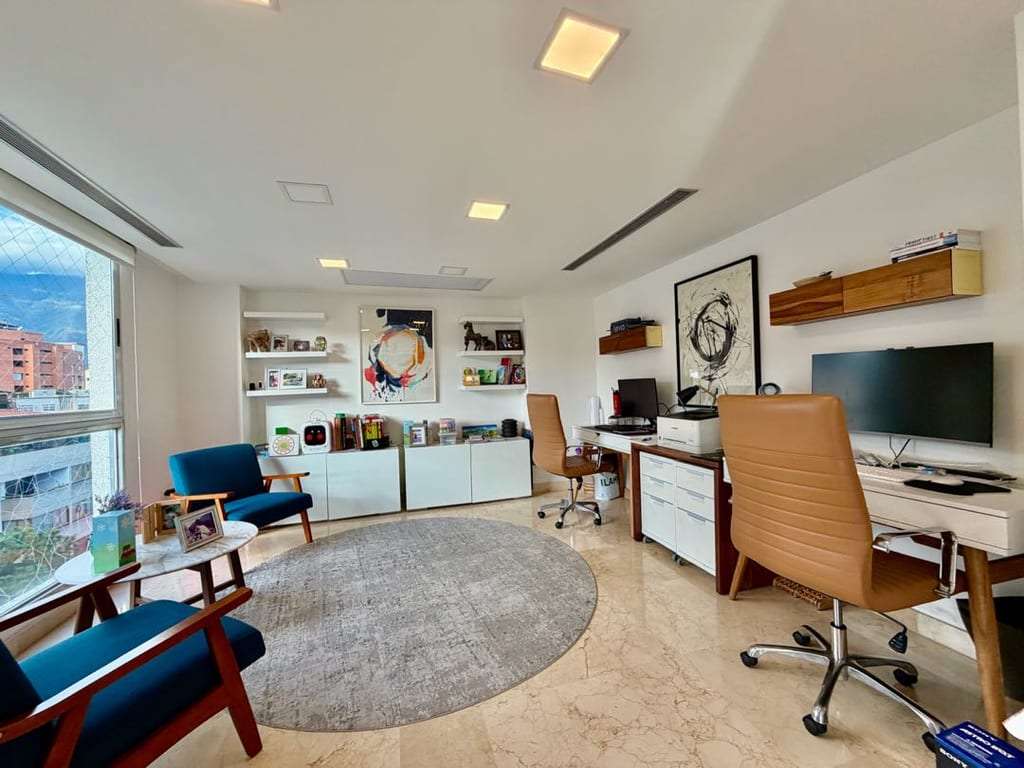 Penthouse en Los Naranjos (Las Mercedes), Caracas