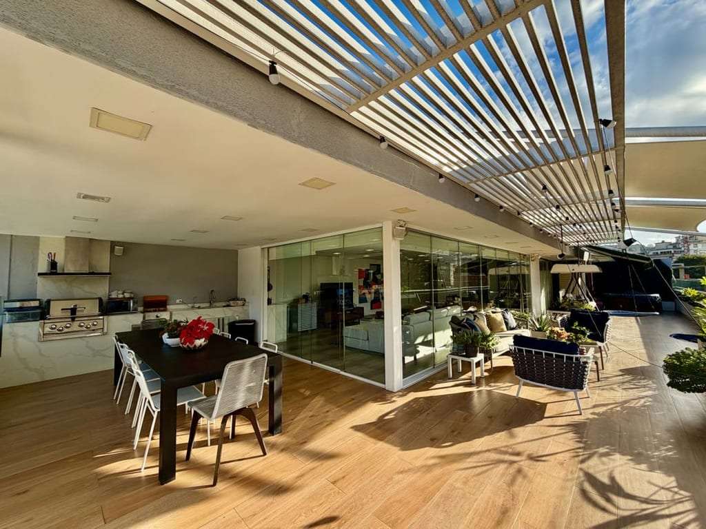 Penthouse en Los Naranjos (Las Mercedes), Caracas