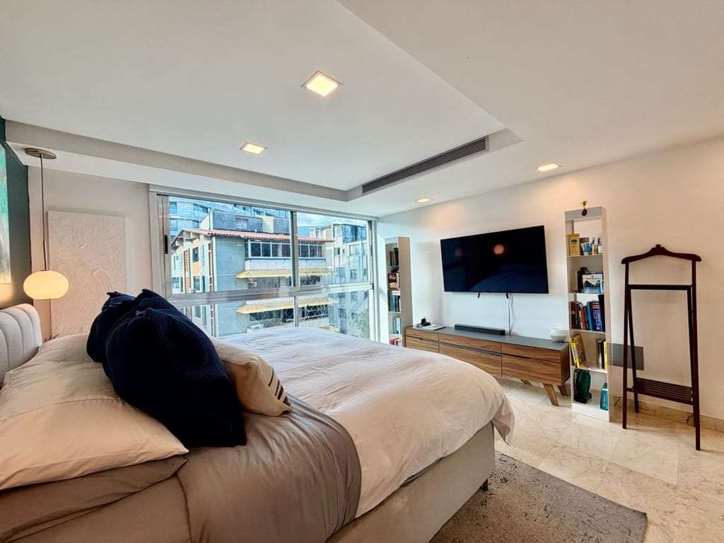 Penthouse en Los Naranjos (Las Mercedes), Caracas