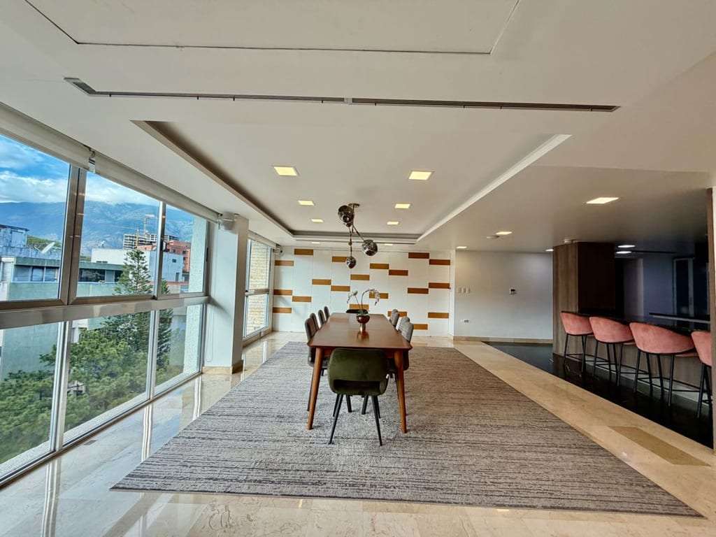Penthouse en Los Naranjos (Las Mercedes), Caracas