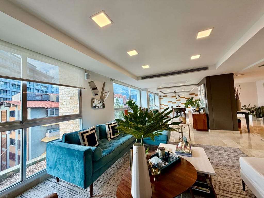 Penthouse en Los Naranjos (Las Mercedes), Caracas