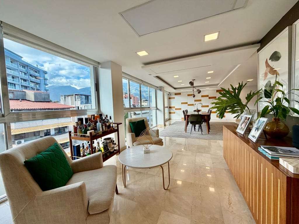 Penthouse en Los Naranjos (Las Mercedes), Caracas