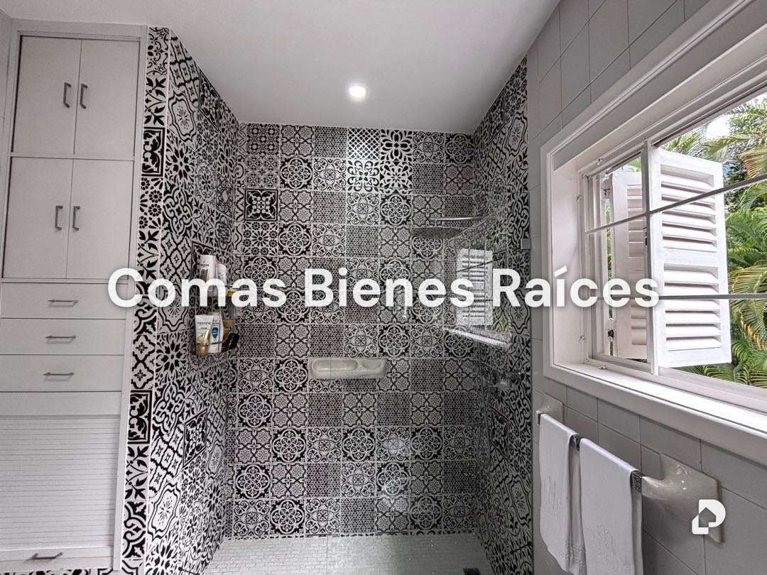 Casa en Altamira, Caracas – 16