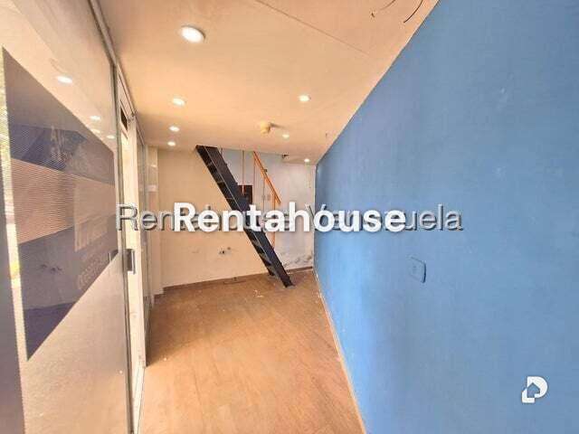 Local comercial en Parroquia Urbana San José, Valencia – 7