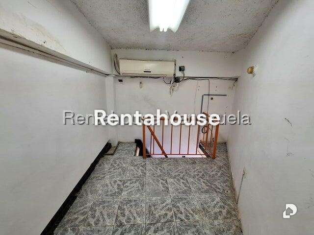 Local comercial en Parroquia Urbana San José, Valencia – 3